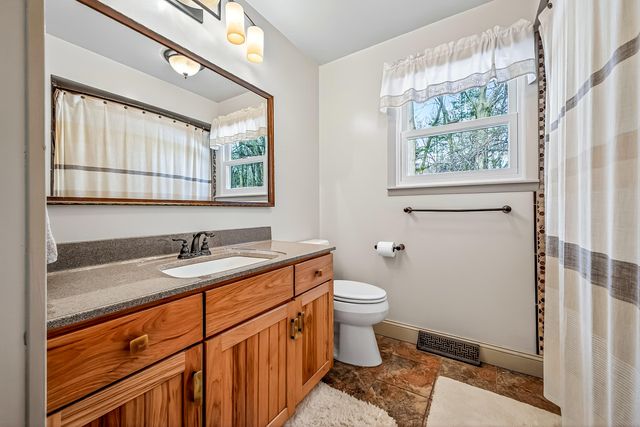 604 E Muskegon Avenue, Whitehall, MI 49461