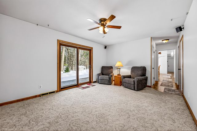 604 E Muskegon Avenue, Whitehall, MI 49461