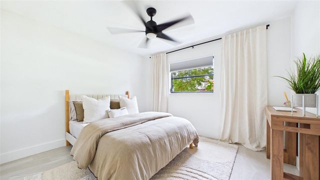 1920 NEW HAMPSHIRE AVENUE NE, St Petersburg, FL 33703