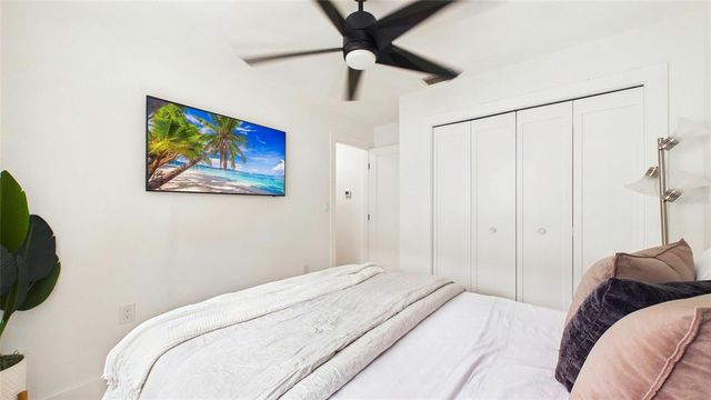 1920 NEW HAMPSHIRE AVENUE NE, St Petersburg, FL 33703