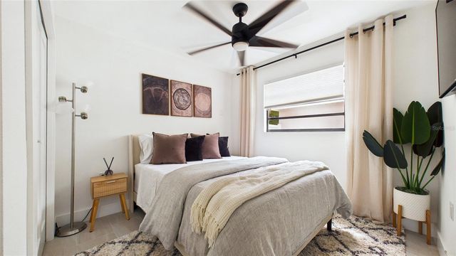 1920 NEW HAMPSHIRE AVENUE NE, St Petersburg, FL 33703