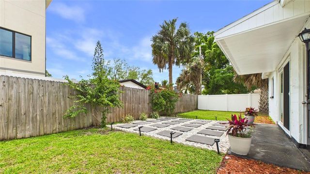 1920 NEW HAMPSHIRE AVENUE NE, St Petersburg, FL 33703