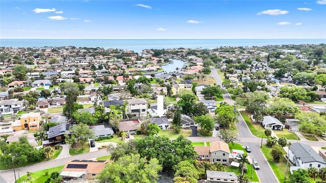 1920 NEW HAMPSHIRE AVENUE NE, St Petersburg, FL 33703