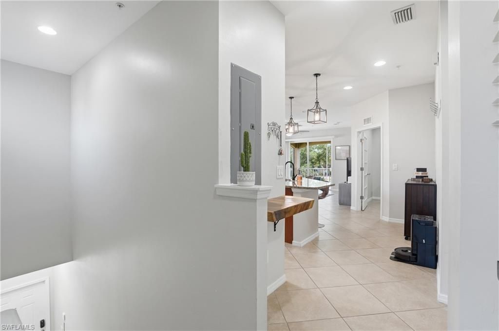 8515 Oakshade CIR 201, FORT MYERS, FL 33919 — photo 4