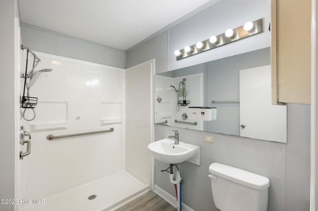 812 S 8th Street, Wilmington, NC 28401