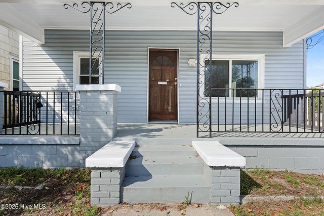 812 S 8th Street, Wilmington, NC 28401