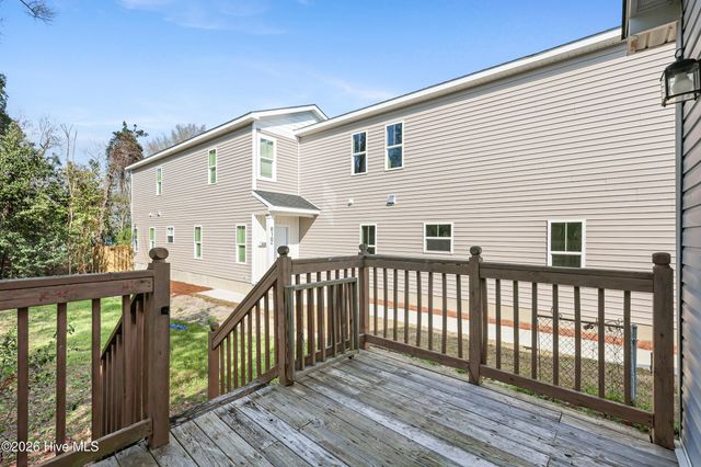 812 S 8th Street, Wilmington, NC 28401