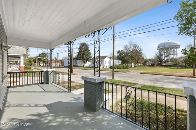 812 S 8th Street, Wilmington, NC 28401