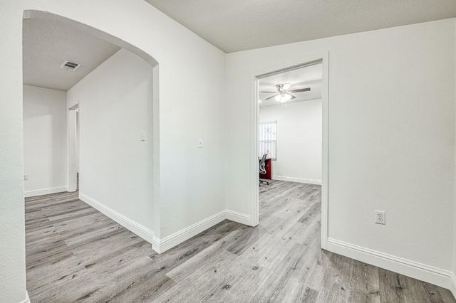 332 E Shields Avenue, Fresno, CA 93704