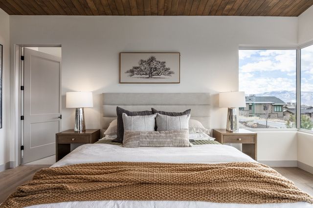 2065 E CHIMNEY ROCK CIR, Heber City, UT 84032