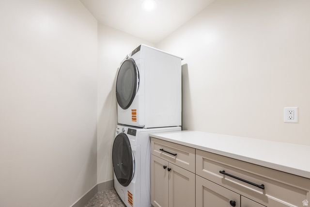 2065 E CHIMNEY ROCK CIR, Heber City, UT 84032