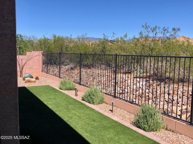 14049 E Barouche Drive, Vail, AZ 85641