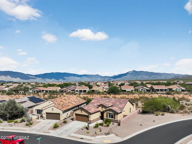 14049 E Barouche Drive, Vail, AZ 85641