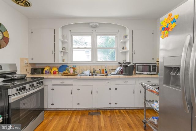 534 S CHURCH ST, Charles Town, WV 25414