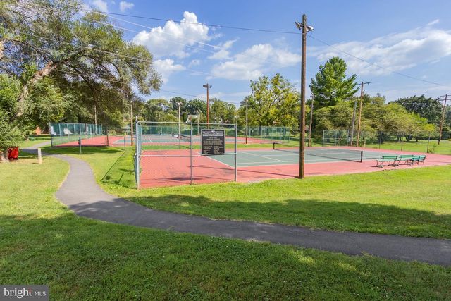 534 S CHURCH ST, Charles Town, WV 25414