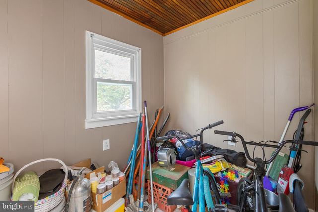 534 S CHURCH ST, Charles Town, WV 25414