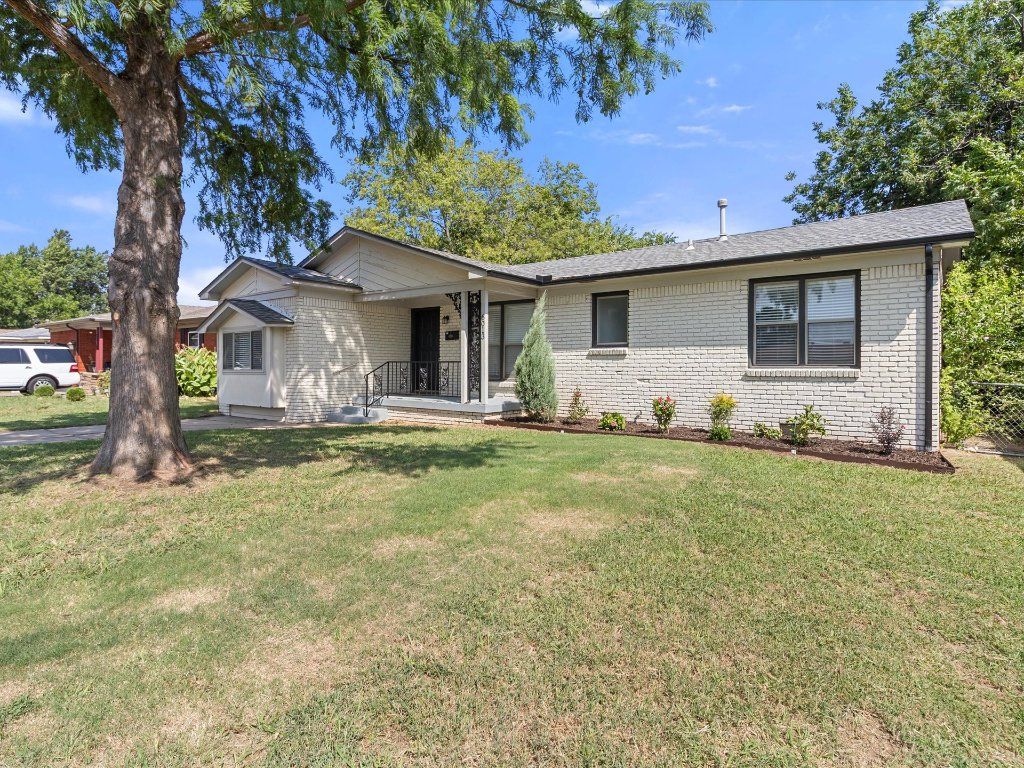 6013 NW 55th Street, Warr Acres, OK 73122