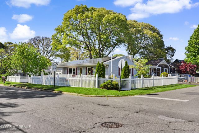 1188 Whittier Avenue, Toms River, NJ 08753