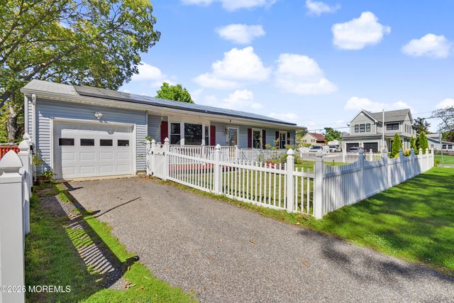 1188 Whittier Avenue, Toms River, NJ 08753