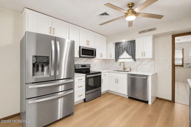 1188 Whittier Avenue, Toms River, NJ 08753