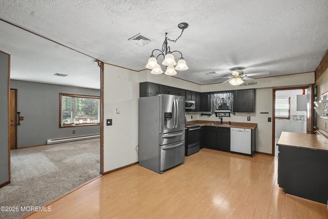 1188 Whittier Avenue, Toms River, NJ 08753