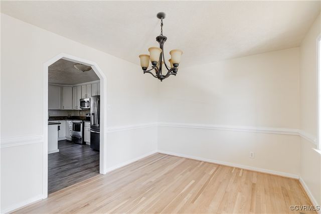 1525 Creek Knoll Ct, Colonial Heights, VA 23834