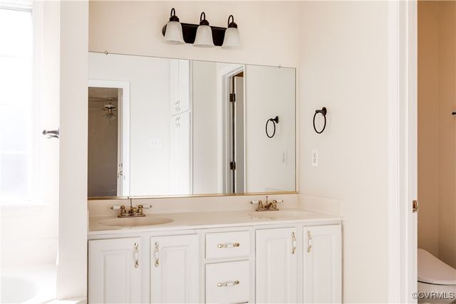 1525 Creek Knoll Ct, Colonial Heights, VA 23834