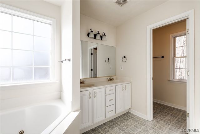1525 Creek Knoll Ct, Colonial Heights, VA 23834