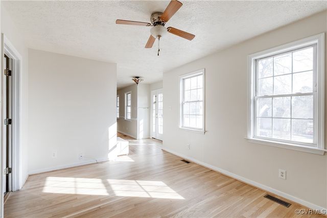 1525 Creek Knoll Ct, Colonial Heights, VA 23834