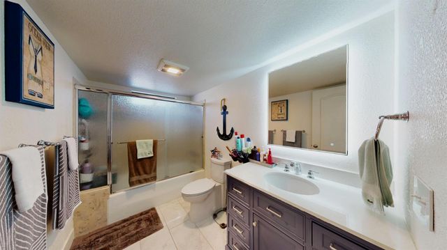 2201 Arnhem Pl, Modesto, CA 95356