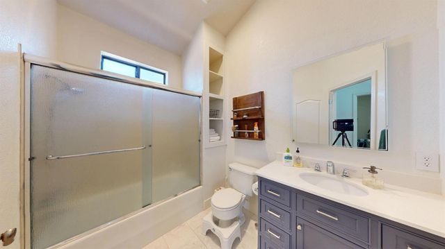 2201 Arnhem Pl, Modesto, CA 95356