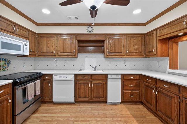 5441 Trentham Drive, Dunwoody, GA 30338