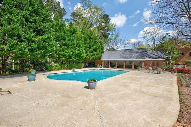 5441 Trentham Drive, Dunwoody, GA 30338