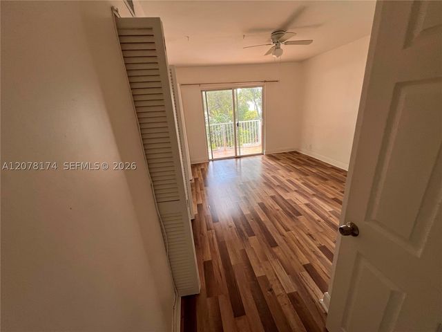 2442 SW 58, Dania Beach, FL 33312