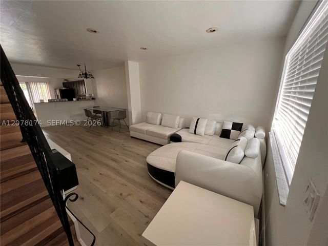 2442 SW 58, Dania Beach, FL 33312