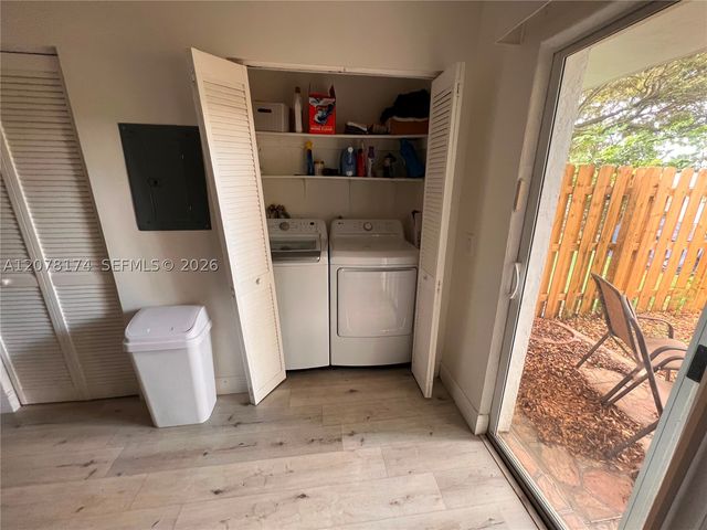 2442 SW 58, Dania Beach, FL 33312