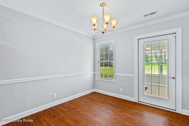 443 Woodlake Dr, Mt Washington, KY 40047