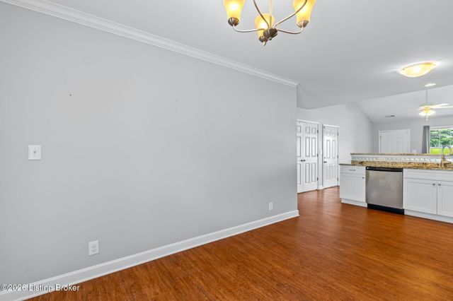 443 Woodlake Dr, Mt Washington, KY 40047