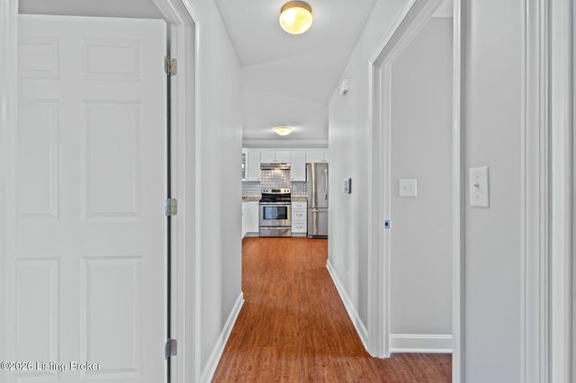 443 Woodlake Dr, Mt Washington, KY 40047