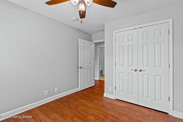 443 Woodlake Dr, Mt Washington, KY 40047