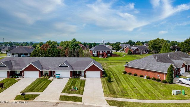 443 Woodlake Dr, Mt Washington, KY 40047