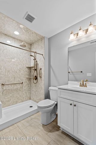 443 Woodlake Dr, Mt Washington, KY 40047