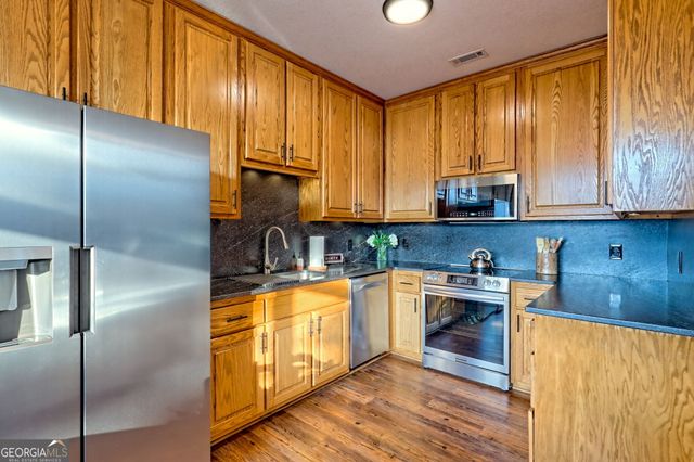 63 Maple Ridge Trail, Clayton, GA 30525