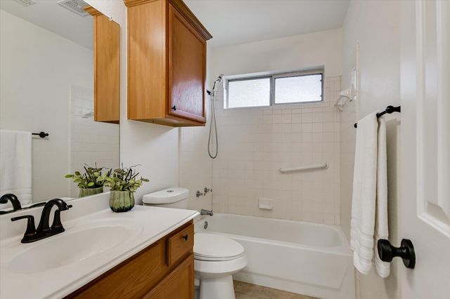 17913 Madden DR, Pflugerville, TX 78660