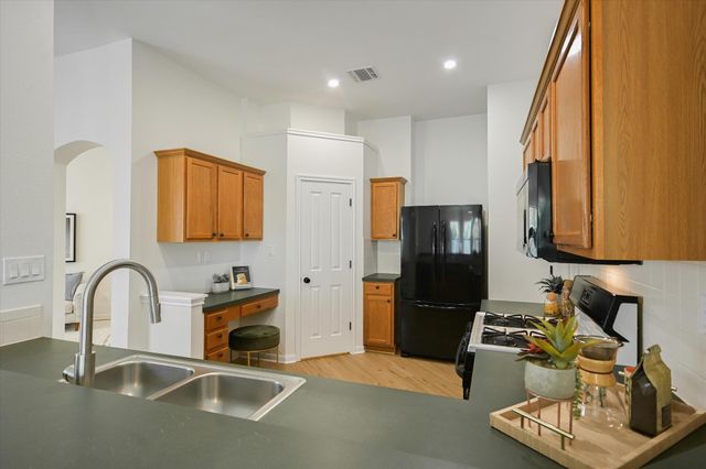 17913 Madden DR, Pflugerville, TX 78660