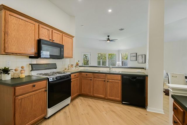 17913 Madden DR, Pflugerville, TX 78660