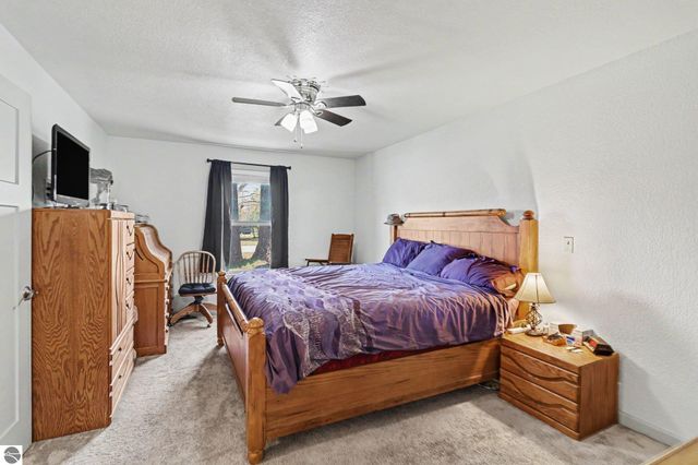 902 W 1st Street, Tawas City, MI 48763