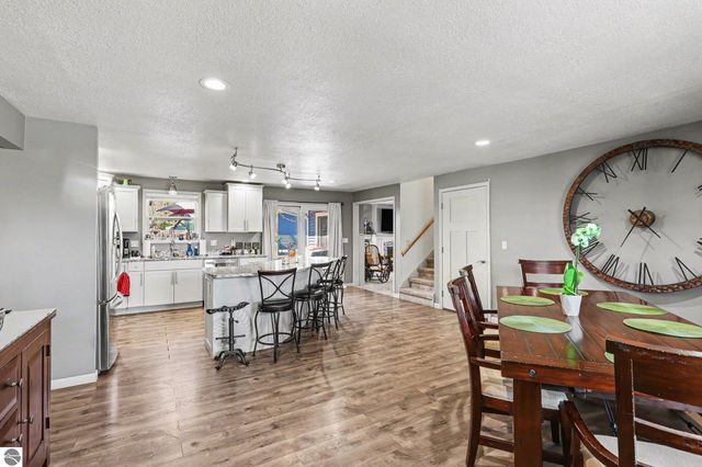 902 W 1st Street, Tawas City, MI 48763
