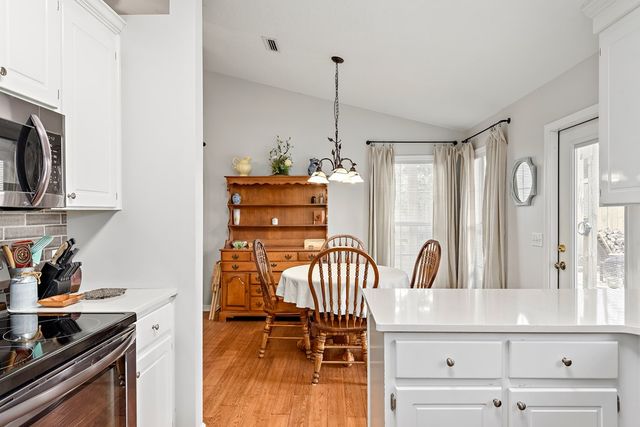 303 Melrose Ln, Dothan, AL 36303