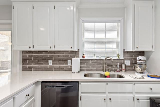 303 Melrose Ln, Dothan, AL 36303